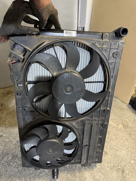 Воден Радиатор Голф 6 2.0tdi