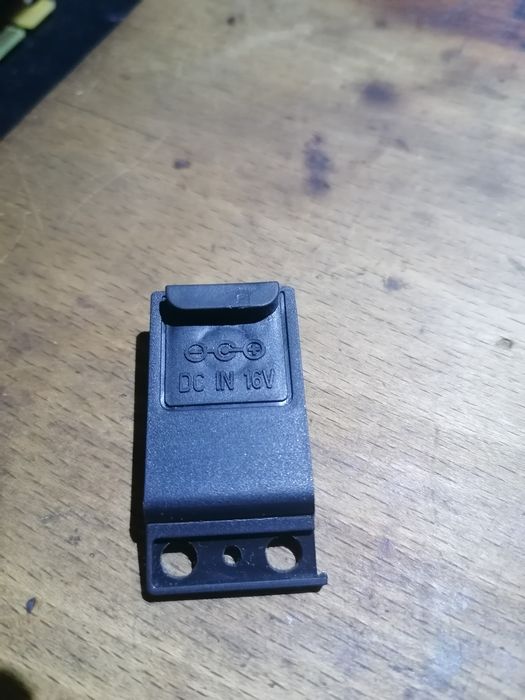 Toughbook CF-19 capac alimentare