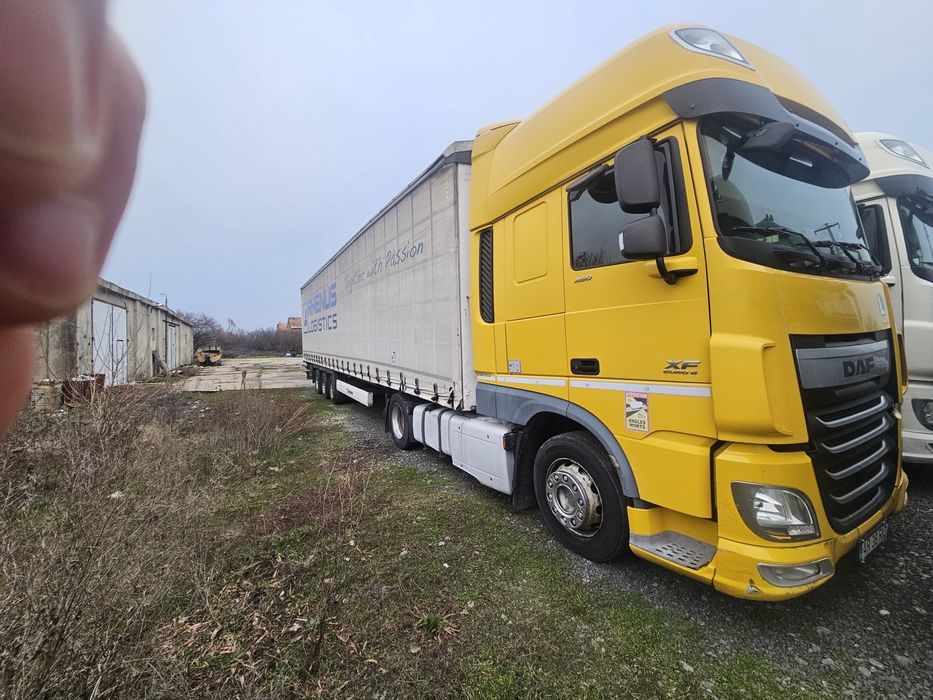 Vand cap tractor DAF 2 bucati si 3 remorci Krone