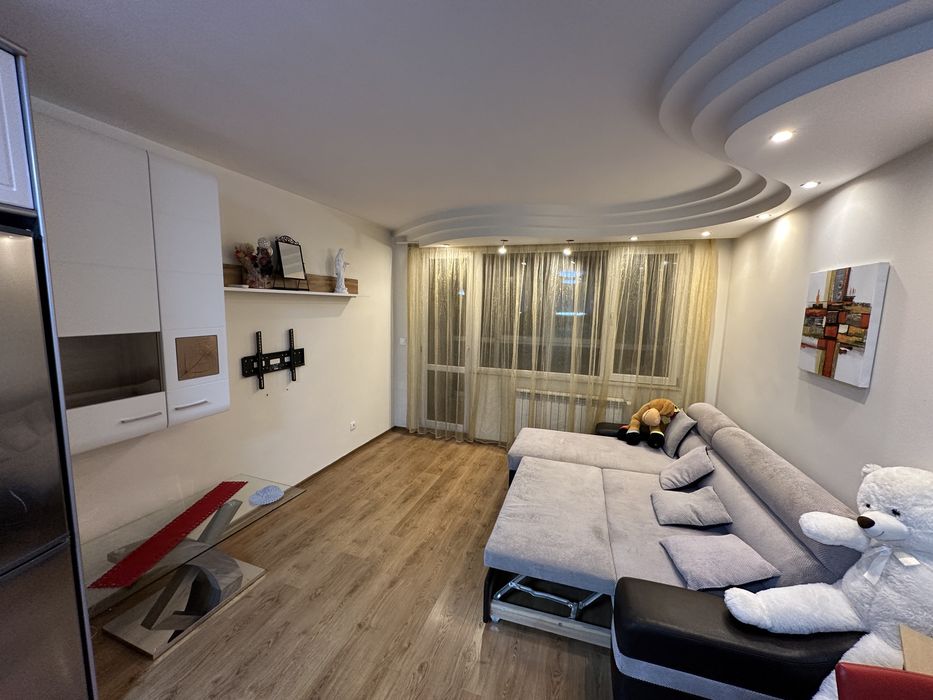 Дава се под наем Двустаен апартамент в София, Студентски град - 75 кв.м за 739.5 € - Снимка #2