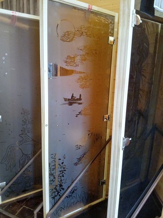 Продаются двери для бани Стекло