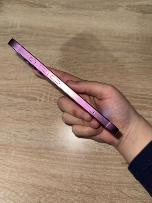 iPhone 16  с гарантией