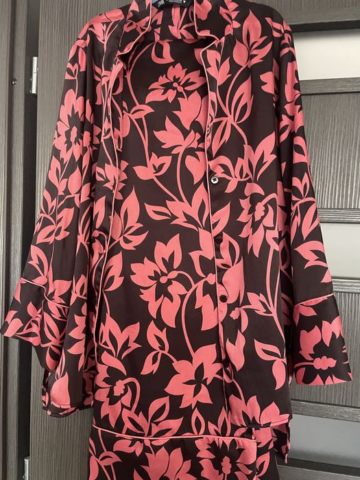 Сатенен сет комплкет Zara , риза и панталон