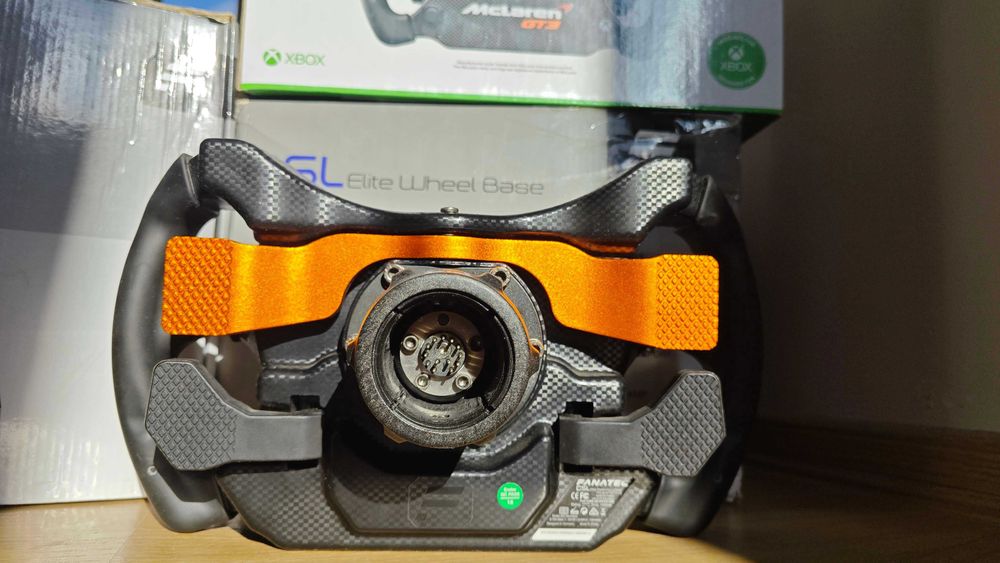 Fanatec CSL Elite база и педали с волан Mclaren GT3
