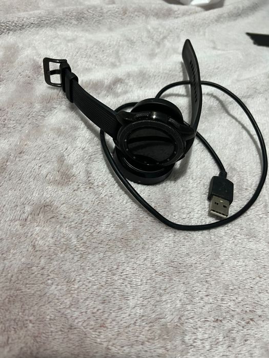 Samsung Galaxy SM R810 + Dock Wireless Charge