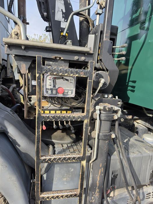 Iveco stralis 4x2 basculabil cu Macara Hiab 3800kg