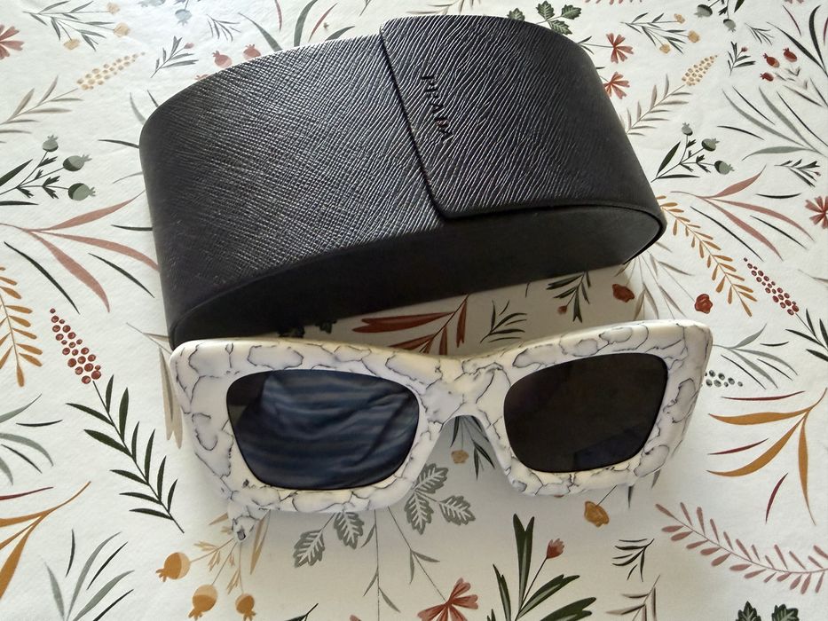 Оригинални слънчеви очила Prada Matte White Marble и Dolce & Gabbana