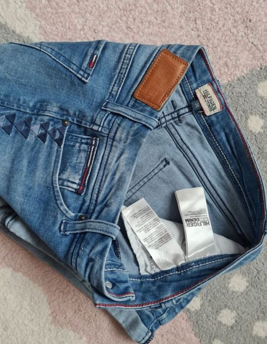 Blugi scurti Tommy Hilfiger marime Xs-S