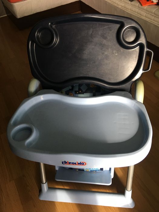 Детско столче с табличка за хранене