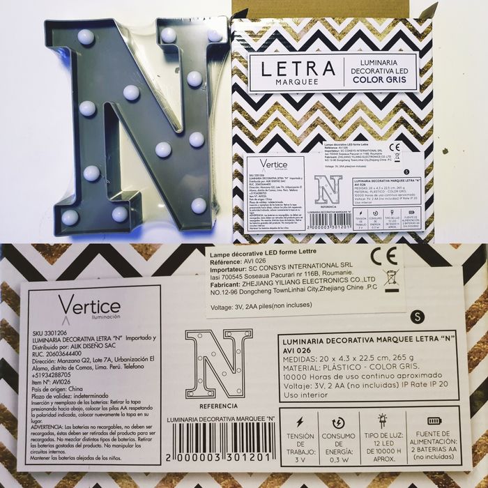 Litere volumetrice, plastic, lumina LED, baterii