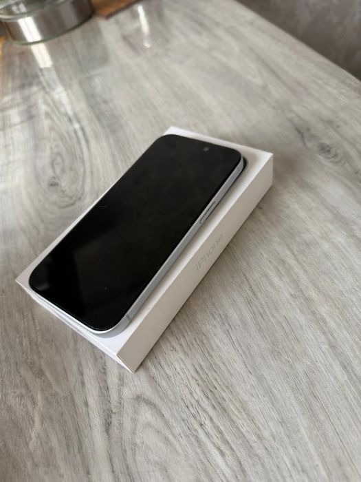 Айфон 15 идеальный состояние