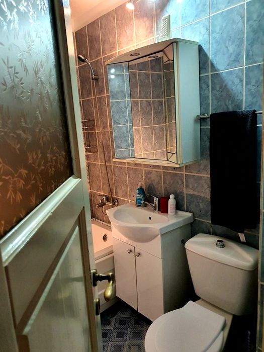 Garsoniera, brazda lui novac