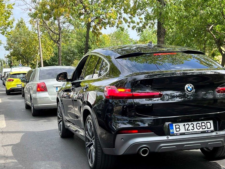 BMW X4 Facelift/xDrive25d 231 CP/M-Packet Line/HarmanKardon/Panoramic-Trapa/Distronic/360"View/LED Navi