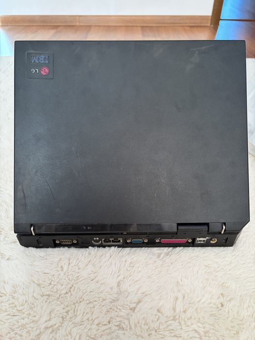 laptop de birou vechi LG IDM