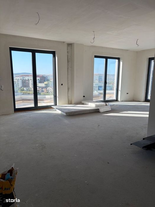 Penthouse pe 2 niveluri |3 camere | 3 băi | parcari| M. Romanul