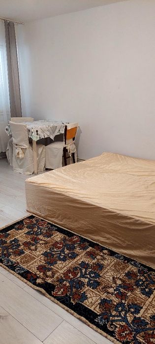 Închiriez  garsonieră zona Mărăști, Deva