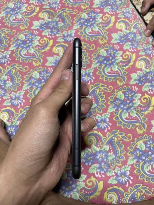 Айфон 11 сатылады