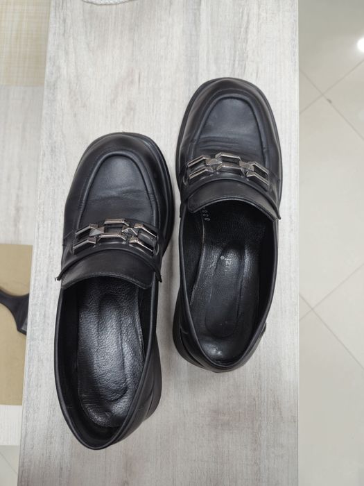 Продам   женские  лоферы