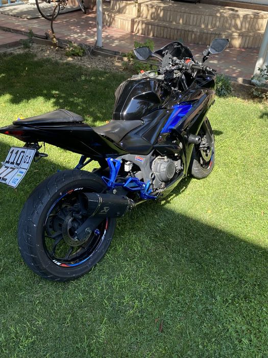 Moto 325cc Yamaha R3 Nooma