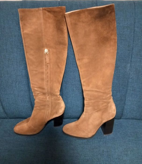 Голямо разнообразие от дамски ботуши No 35 и 36. Като нови!