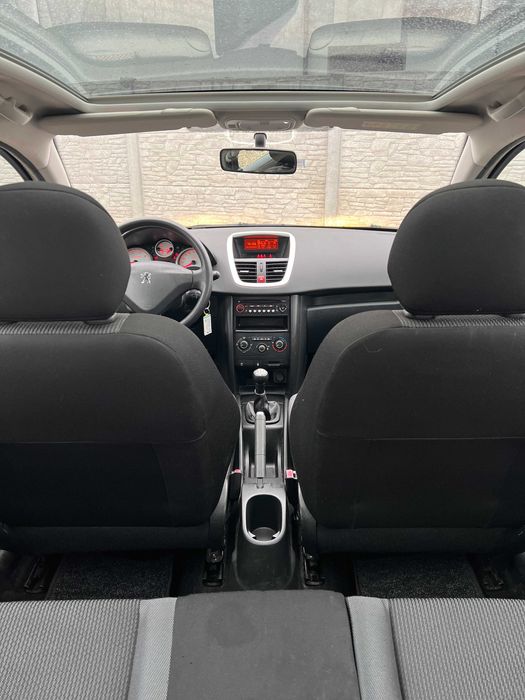 Peugeot 207 1.4 benzina Facelift Urban Move, RATE AVANS 0