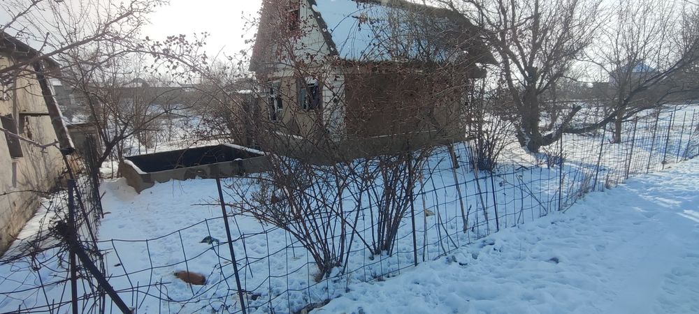 Продам участок 14 соток, с домиком.