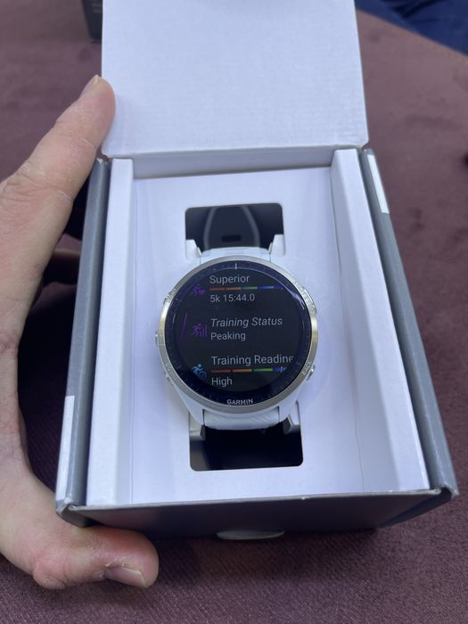 Garmin forerunner 965 белый форранер 965