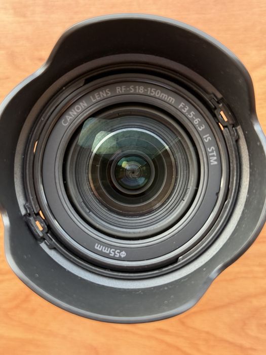 Обективи Canon RF