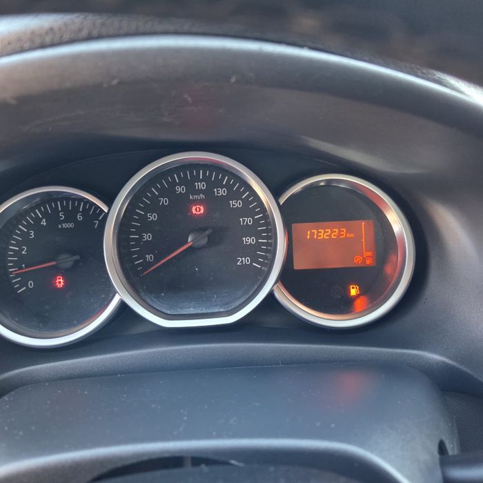 STEPWAY 1,5 BLUE DCI -An 2020 —-5800€