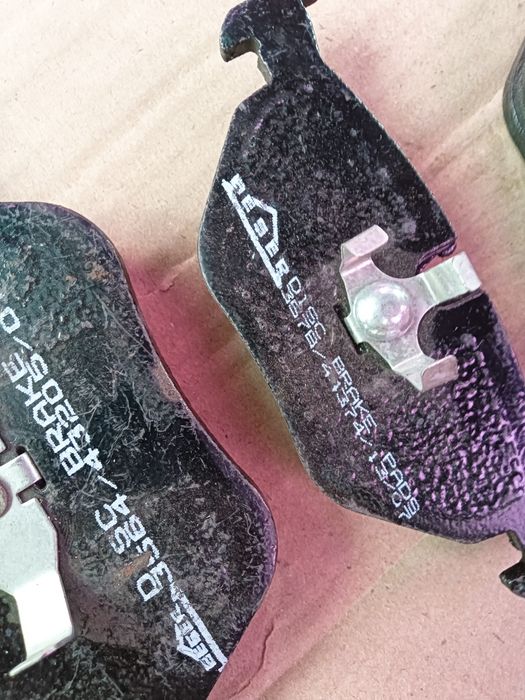 Продам колодки BMW  e34