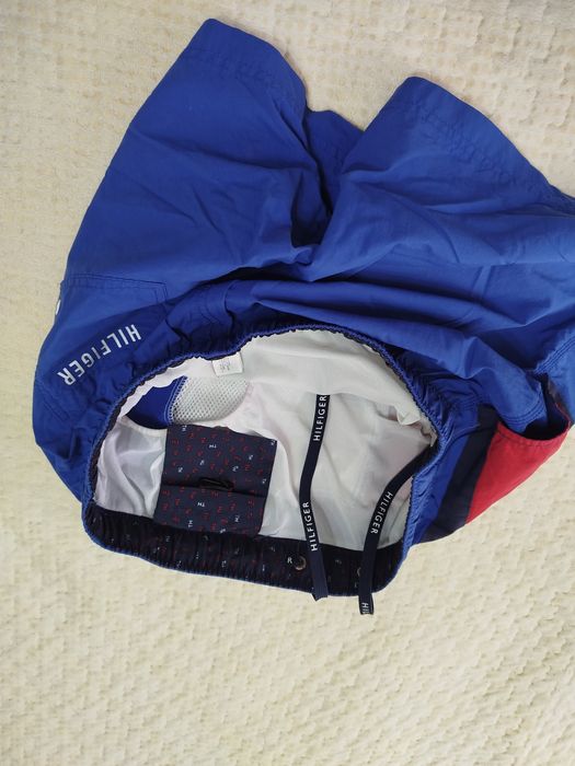 Шорты  Hilfiger.