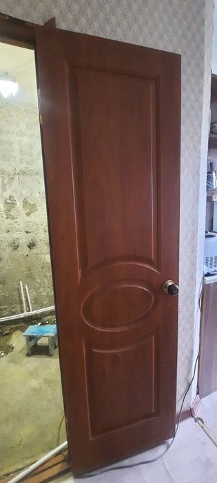 Продам межкомнатные и входные