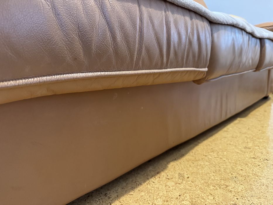 Италиански диван от естествена кожа (с табуретка) НАМАЛЕНА ЦЕНА!
