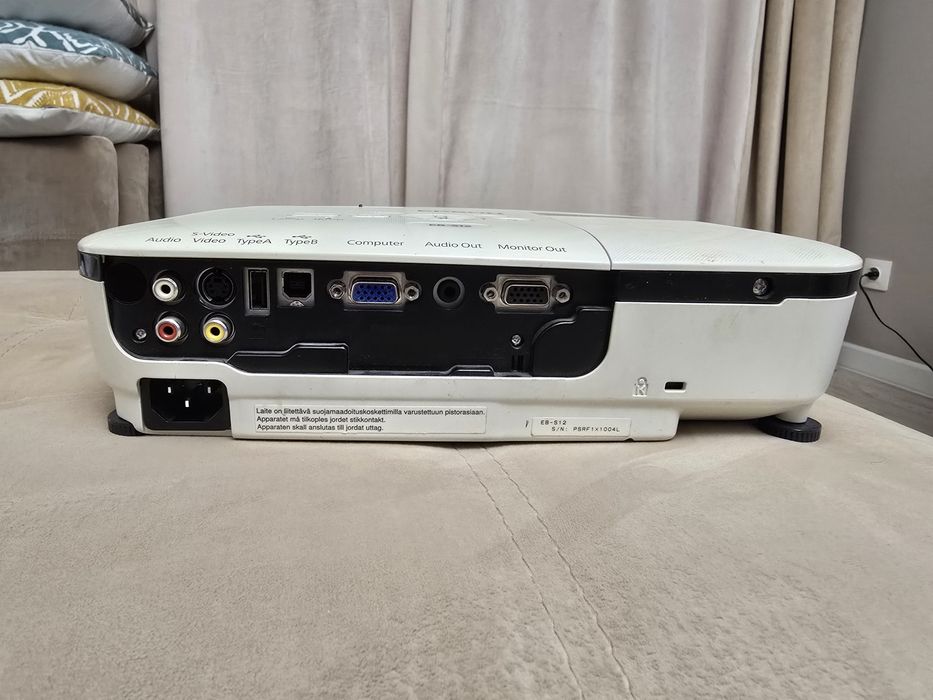 Проектор Epson EB-S12