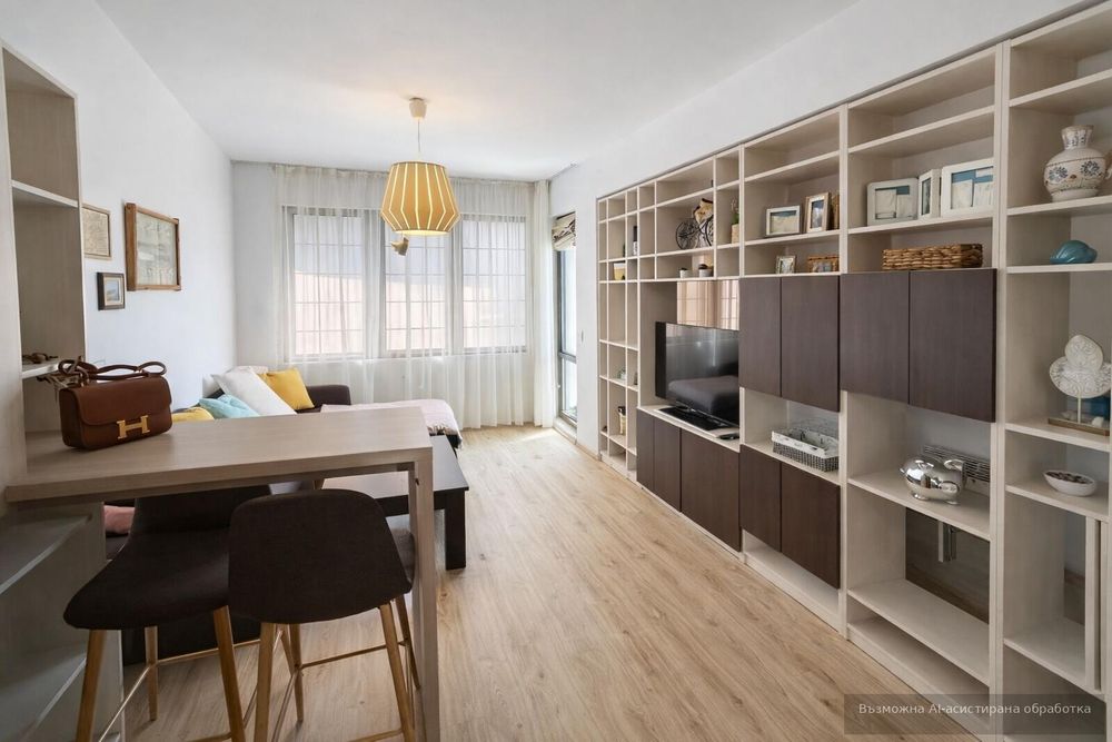 Тристаен, за продажба, кв. Сарафово