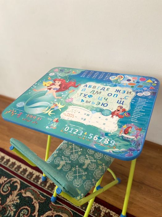 Детский стол и стульчик