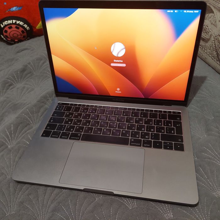 Продаю    Macbook