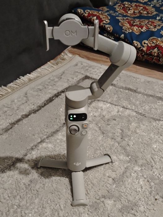 DJI Osmo Mobile 7