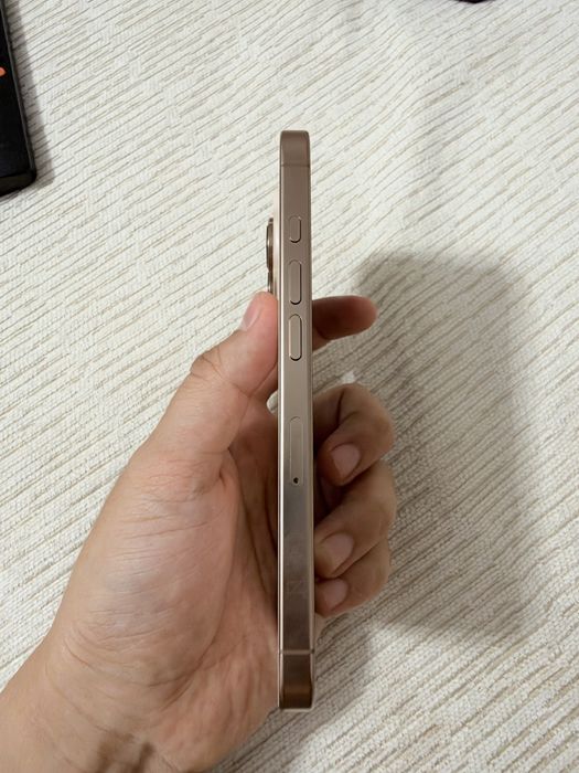 Продам iPhone 16 Pro 256GB Desert titanium/ 90% акб/ sim+esim/ идеал