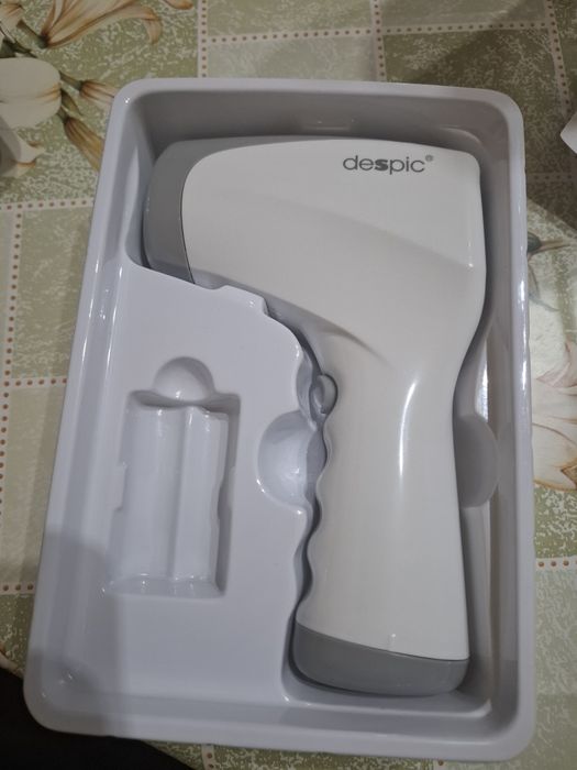 Безконтактен термометър