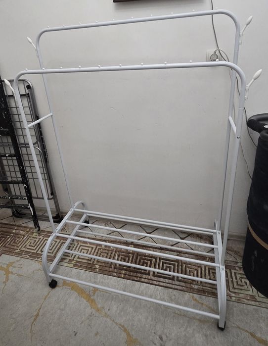 Вешалка для одежды.