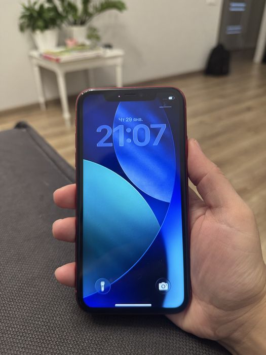 Продам IPhone 11