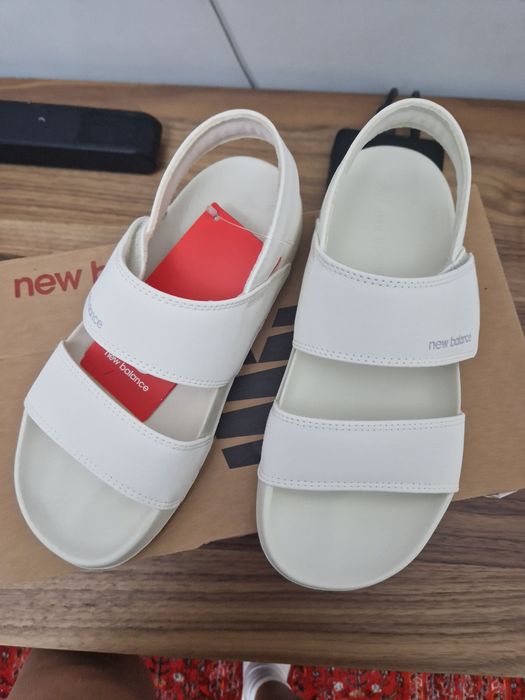 Сандали New balance