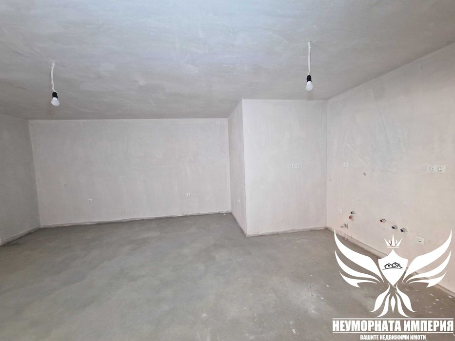 Продавам нов двустаен 120кв.м. 7ет. в гр.Асеновград, център