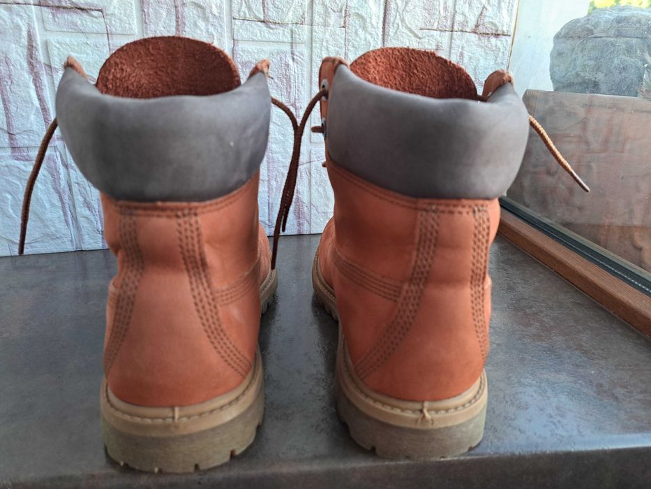 дамски зимни обувки,боти,кубинки,ном39,Timberland