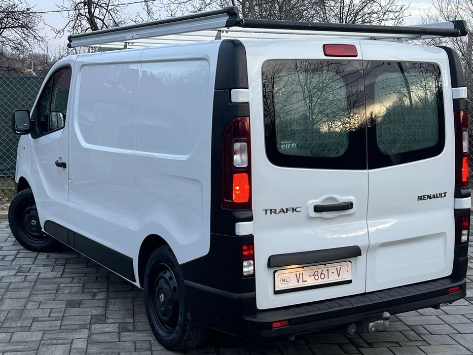 Renault Trafic / 2015 / Euro 5 / Ac / Navigatie / Set jante bonus