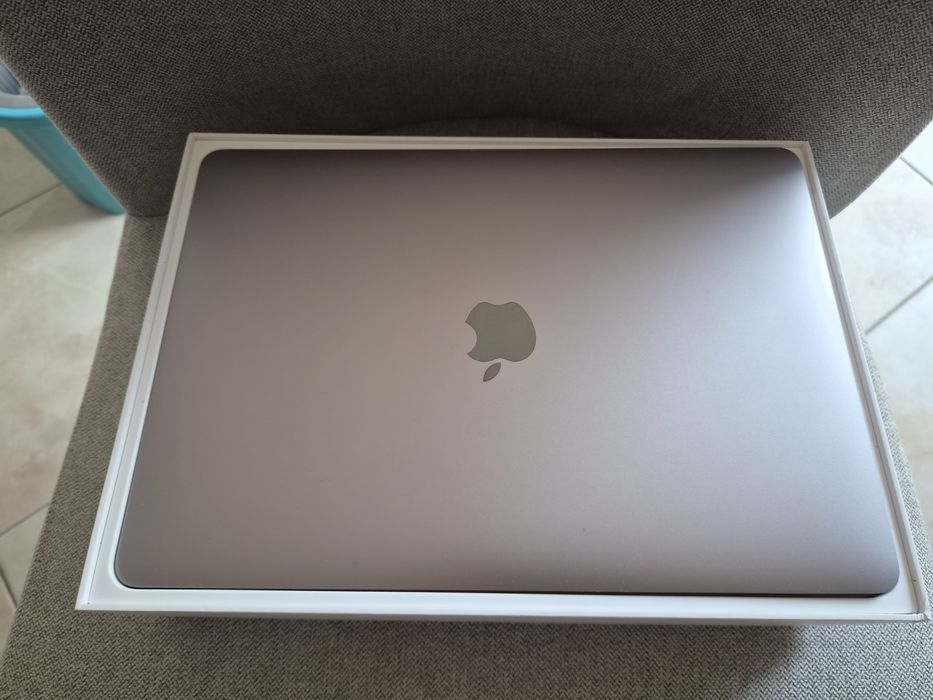 MacBook Pro 13" 2019 – i5