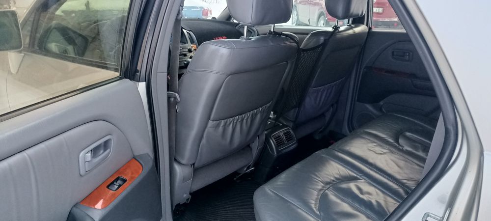 Продам Лексус РХ 300