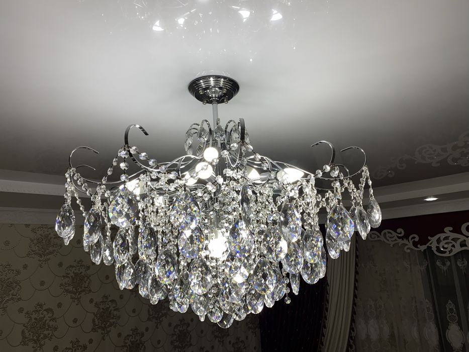 Люстра в отличном состоянии