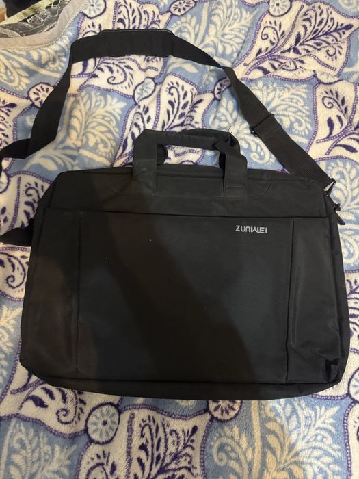 Мишка блютузный,и сумка для ноутбука